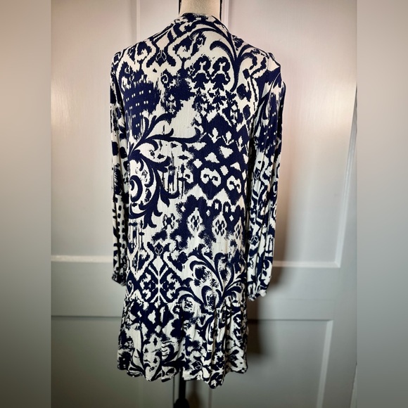 Zara Dress - Picture 2 of 11